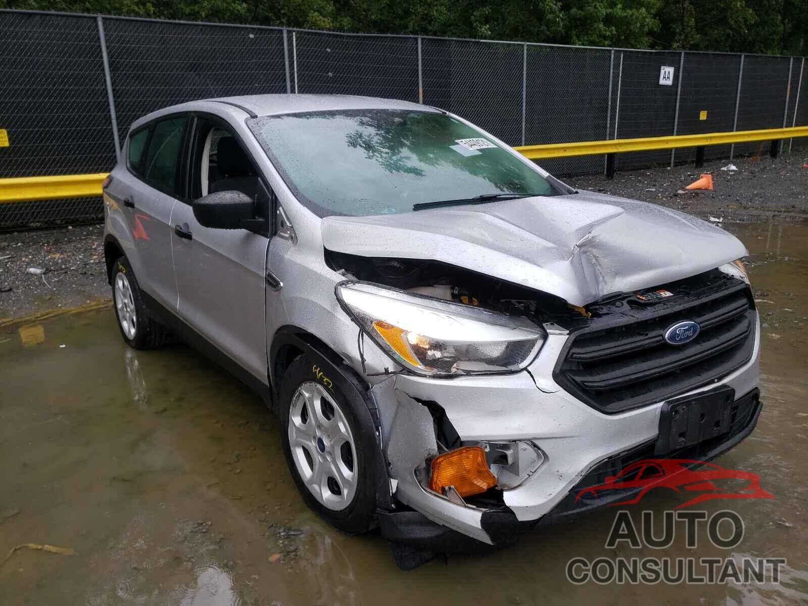 FORD ESCAPE 2017 - 1FMCU0F72HUA76454