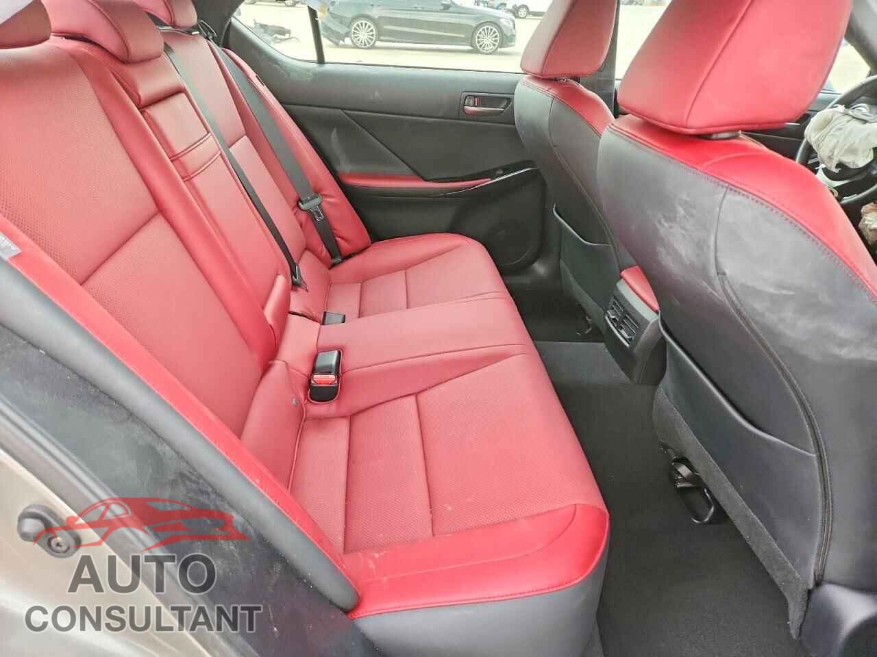 LEXUS IS 2021 - JTHAA1D29M5111575