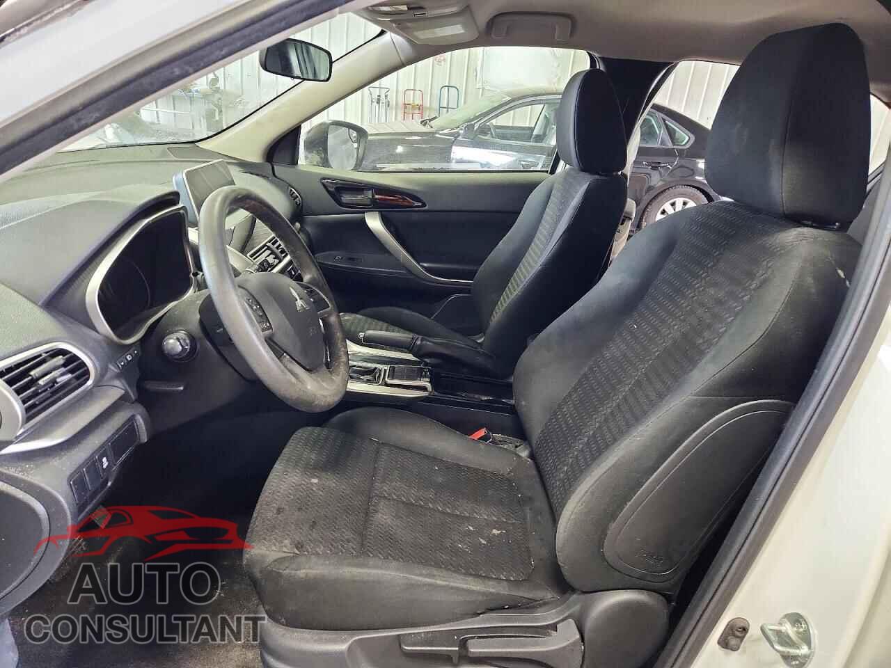 MITSUBISHI ECLIPSE 2018 - JA4AT4AA5JZ047025