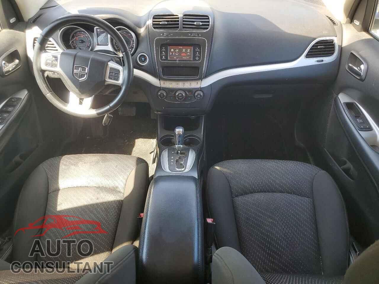 DODGE JOURNEY 2012 - 3C4PDCDG3CT204875