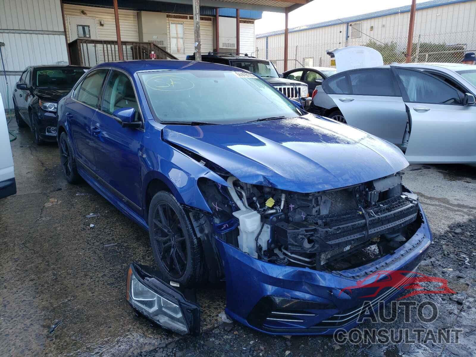 VOLKSWAGEN PASSAT 2017 - 1VWDT7A39HC041356