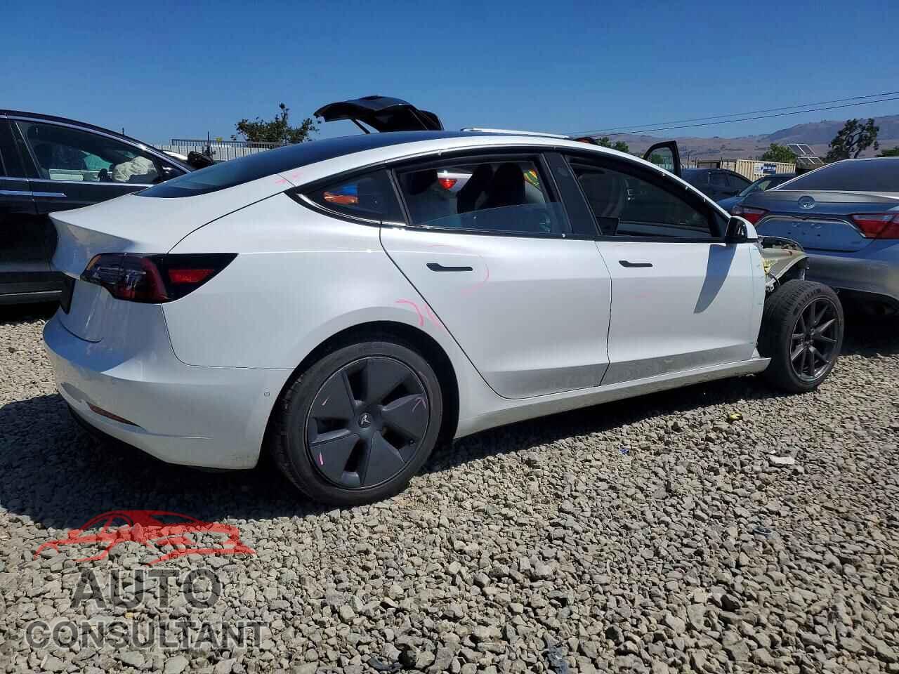 TESLA MODEL 3 2021 - 5YJ3E1EA4MF870699