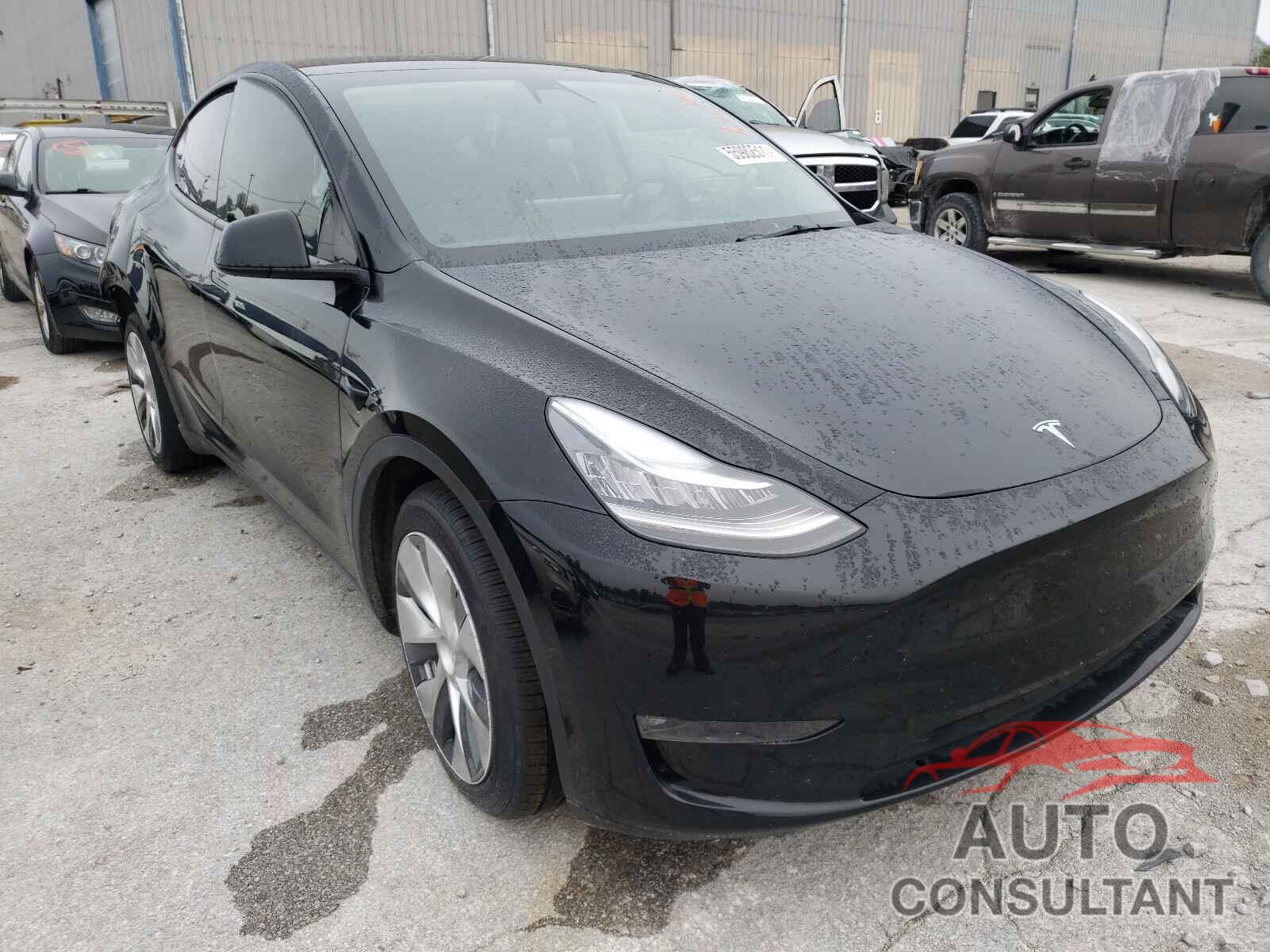 TESLA MODEL Y 2021 - 5YJYGAEE1MF134905