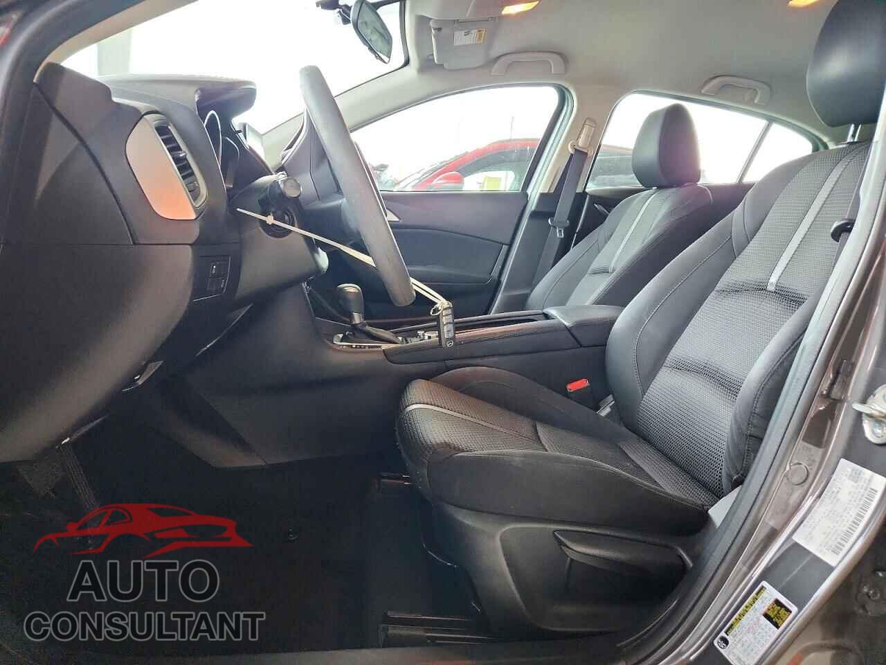 MAZDA 3 2017 - 3MZBN1U78HM155182