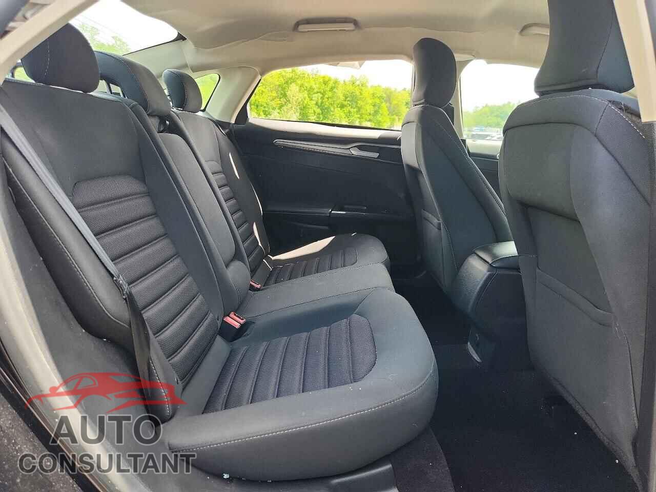 FORD FUSION 2017 - 3FA6P0H73HR299864