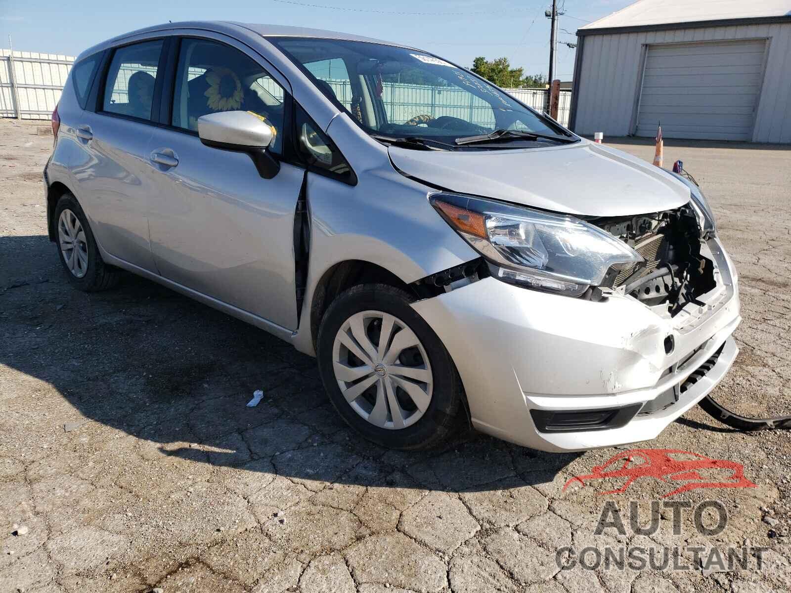 NISSAN VERSA 2018 - 3N1CE2CP8JL370137