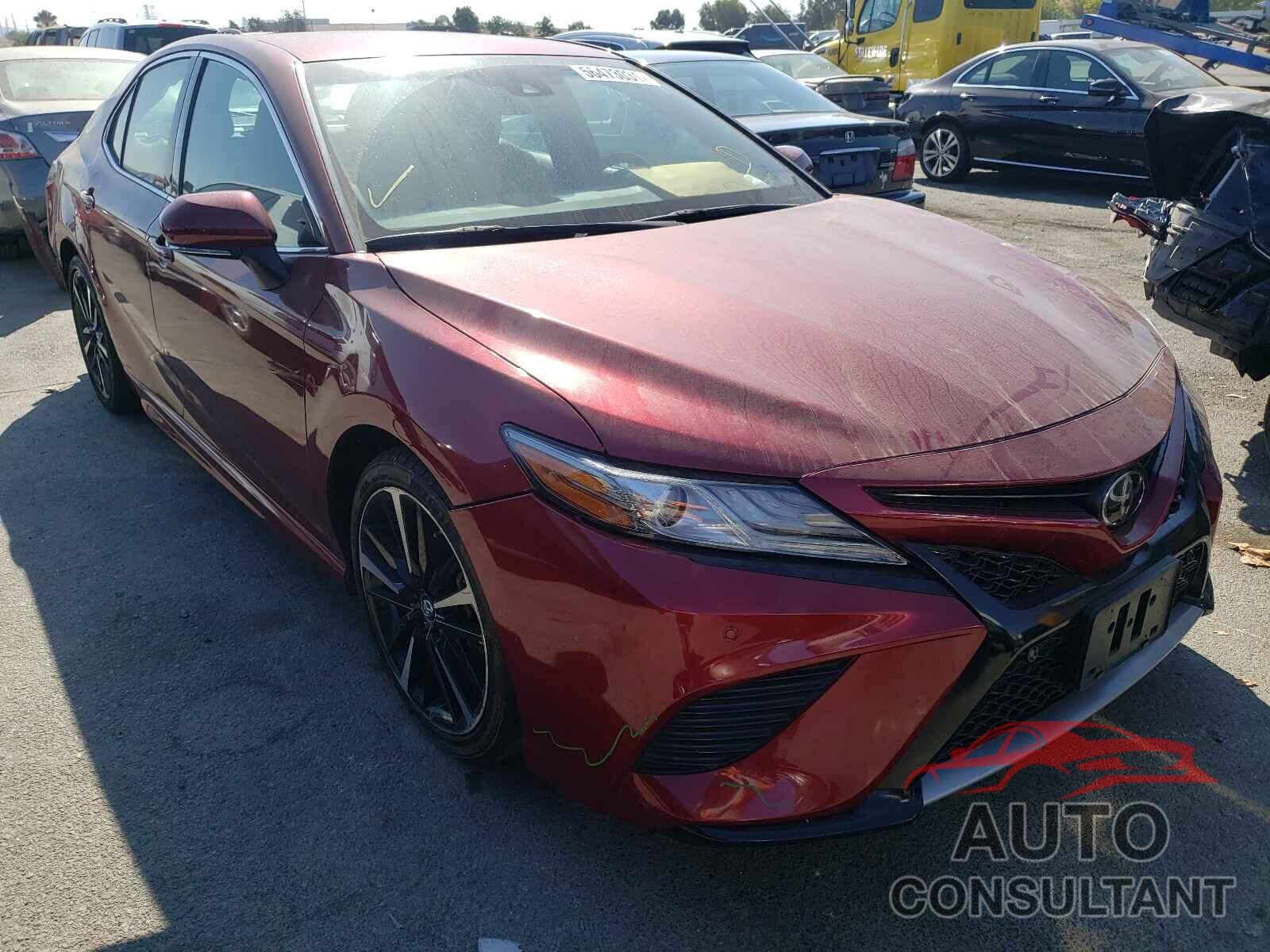 TOYOTA CAMRY 2018 - 4T1B61HK8JU543847