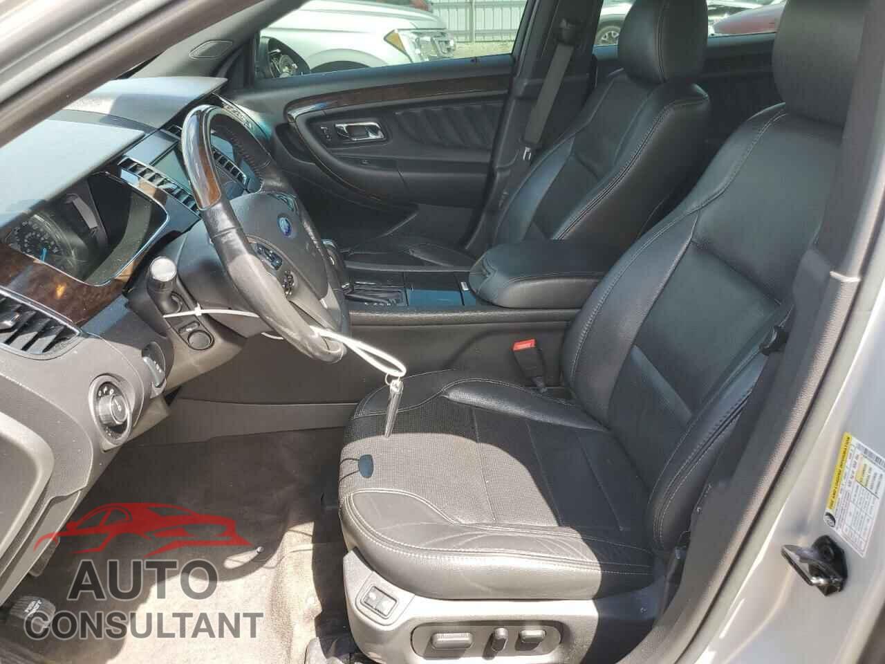 FORD TAURUS 2017 - 1FAHP2F88HG144475