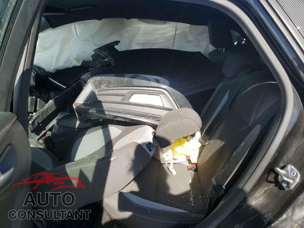 FORD FOCUS 2017 - 1FADP3L9XHL244165