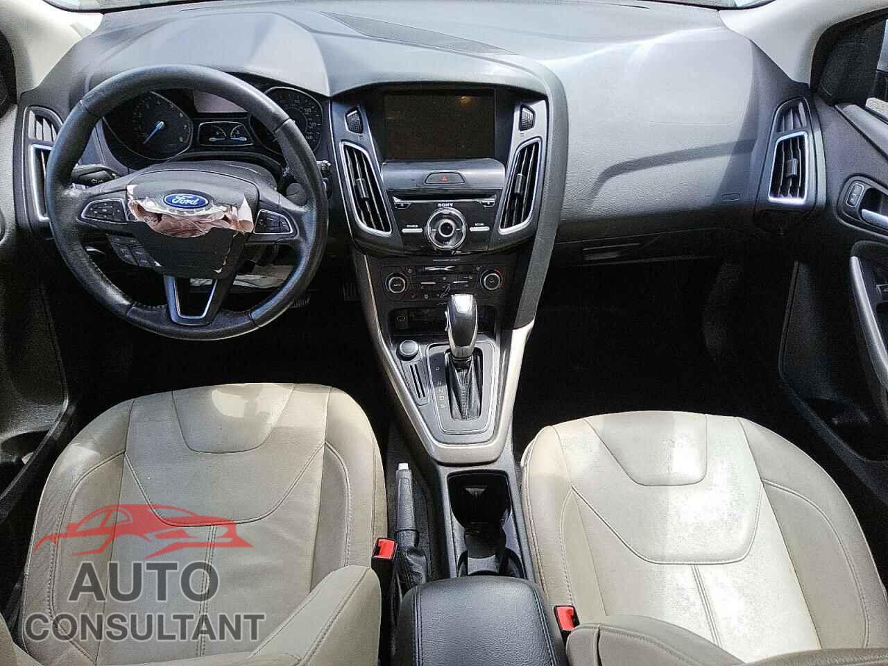 FORD FOCUS 2016 - 1FADP3N2XGL302872