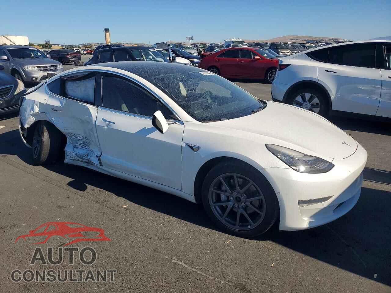 TESLA MODEL 3 2019 - 5YJ3E1EB4KF433369