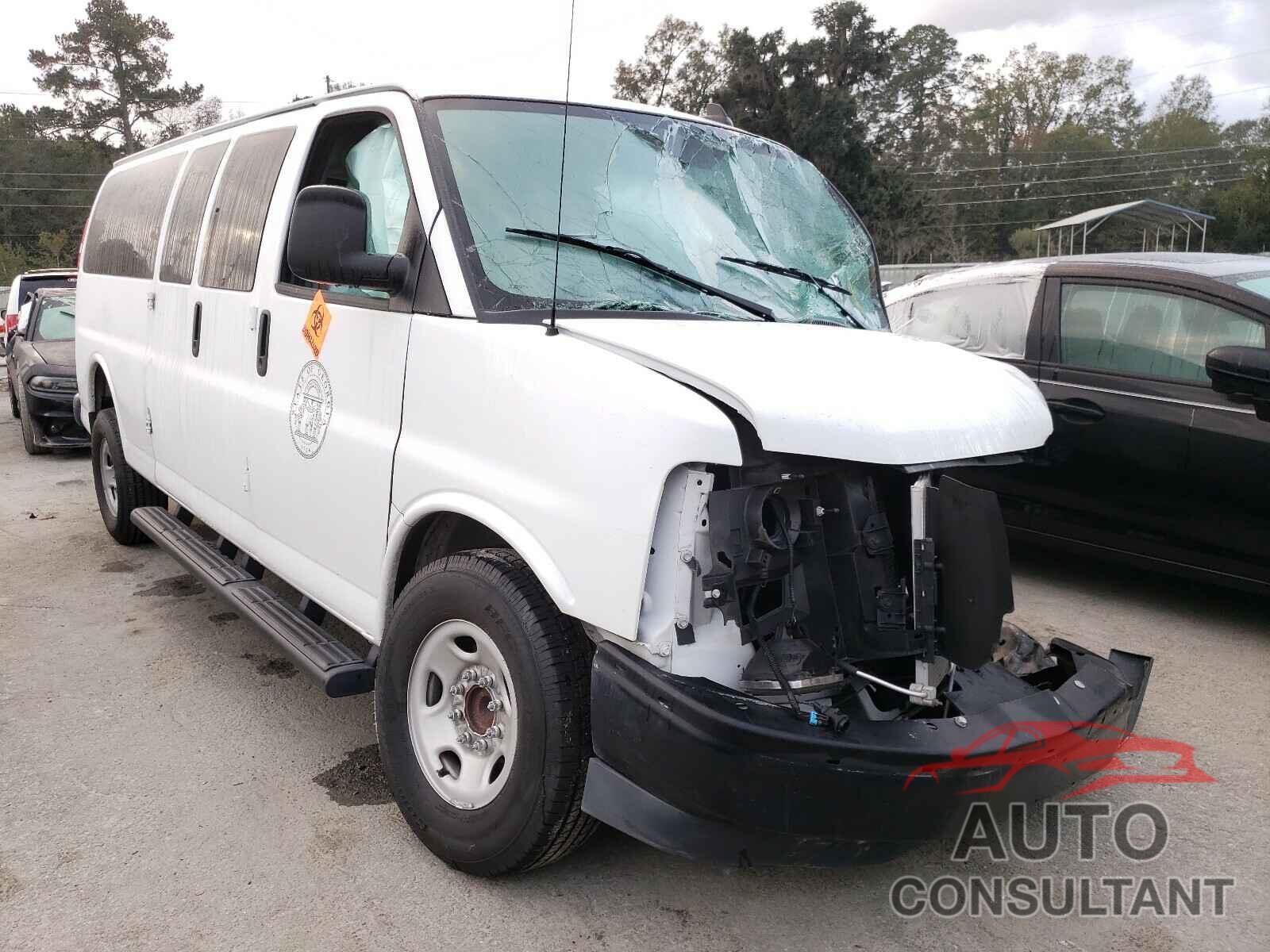 CHEVROLET EXPRESS 2017 - 1GAZGNFG1H1314193