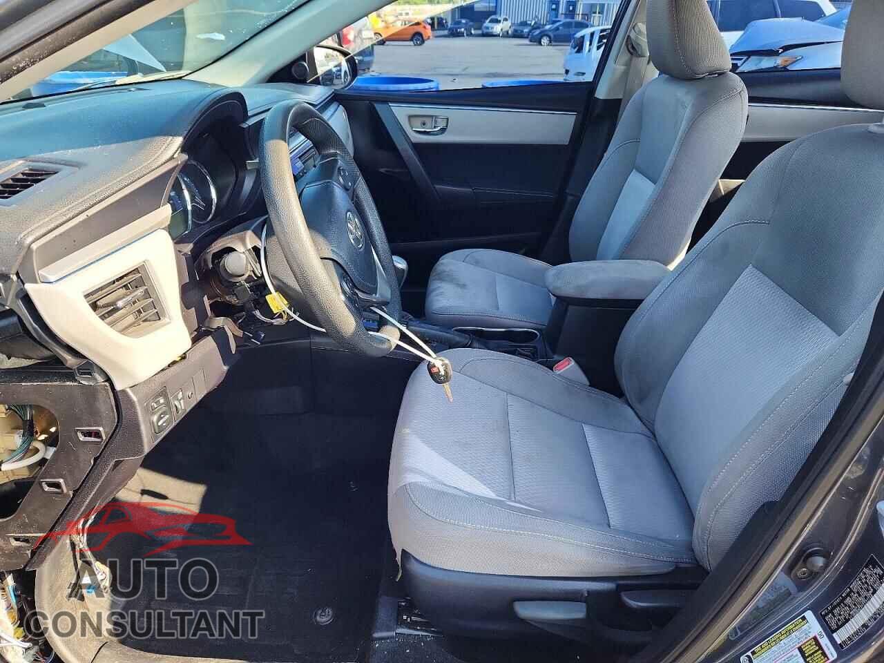 TOYOTA COROLLA 2015 - 2T1BURHEXFC237756