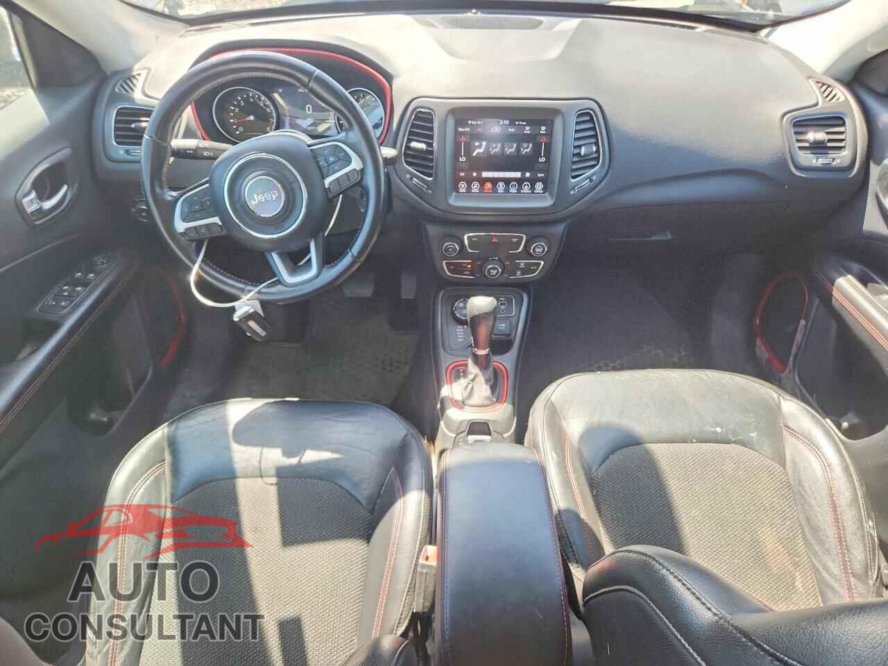 JEEP COMPASS 2020 - 3C4NJDDB6LT177777