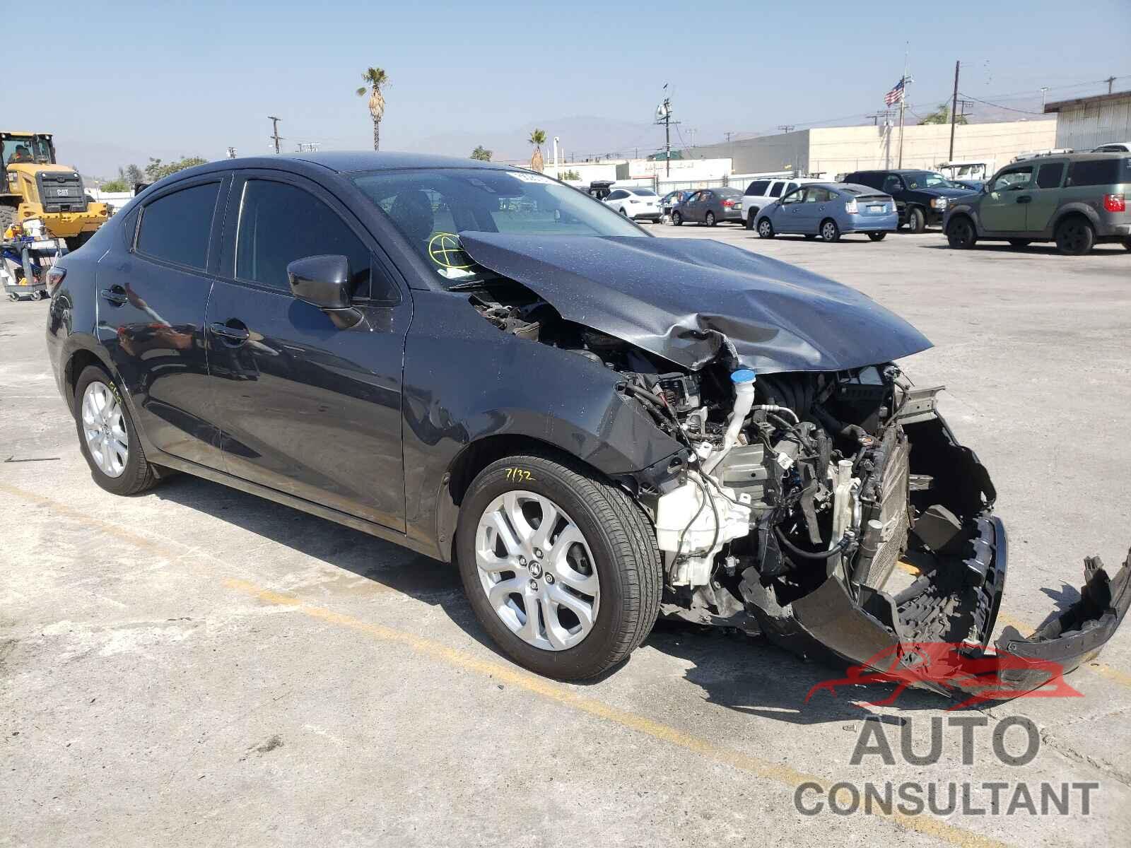 TOYOTA YARIS 2017 - 3MYDLBYV3HY159439