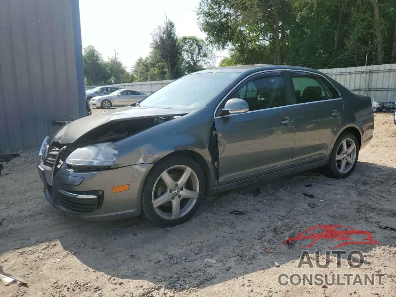 VOLKSWAGEN JETTA 2010 - 3VWRL7AJ7AM125426