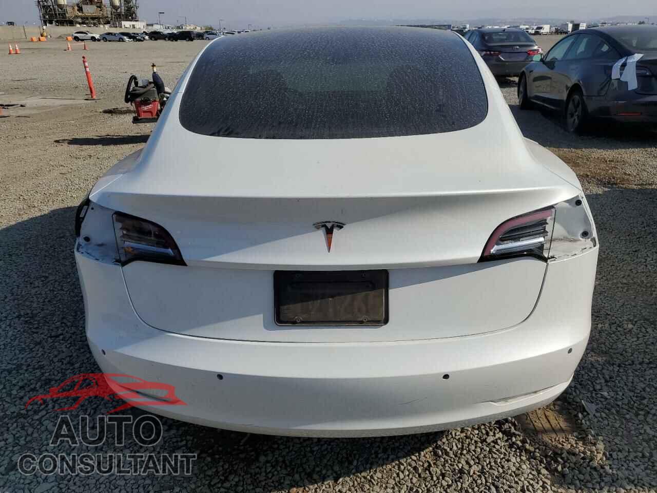 TESLA MODEL 3 2019 - 5YJ3E1EA8KF484784