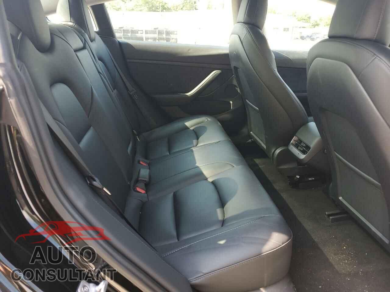 TESLA MODEL 3 2022 - 5YJ3E1EA7NF371414