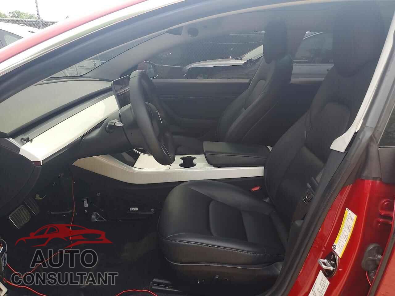 TESLA MODEL 3 2019 - 5YJ3E1EB7KF496739