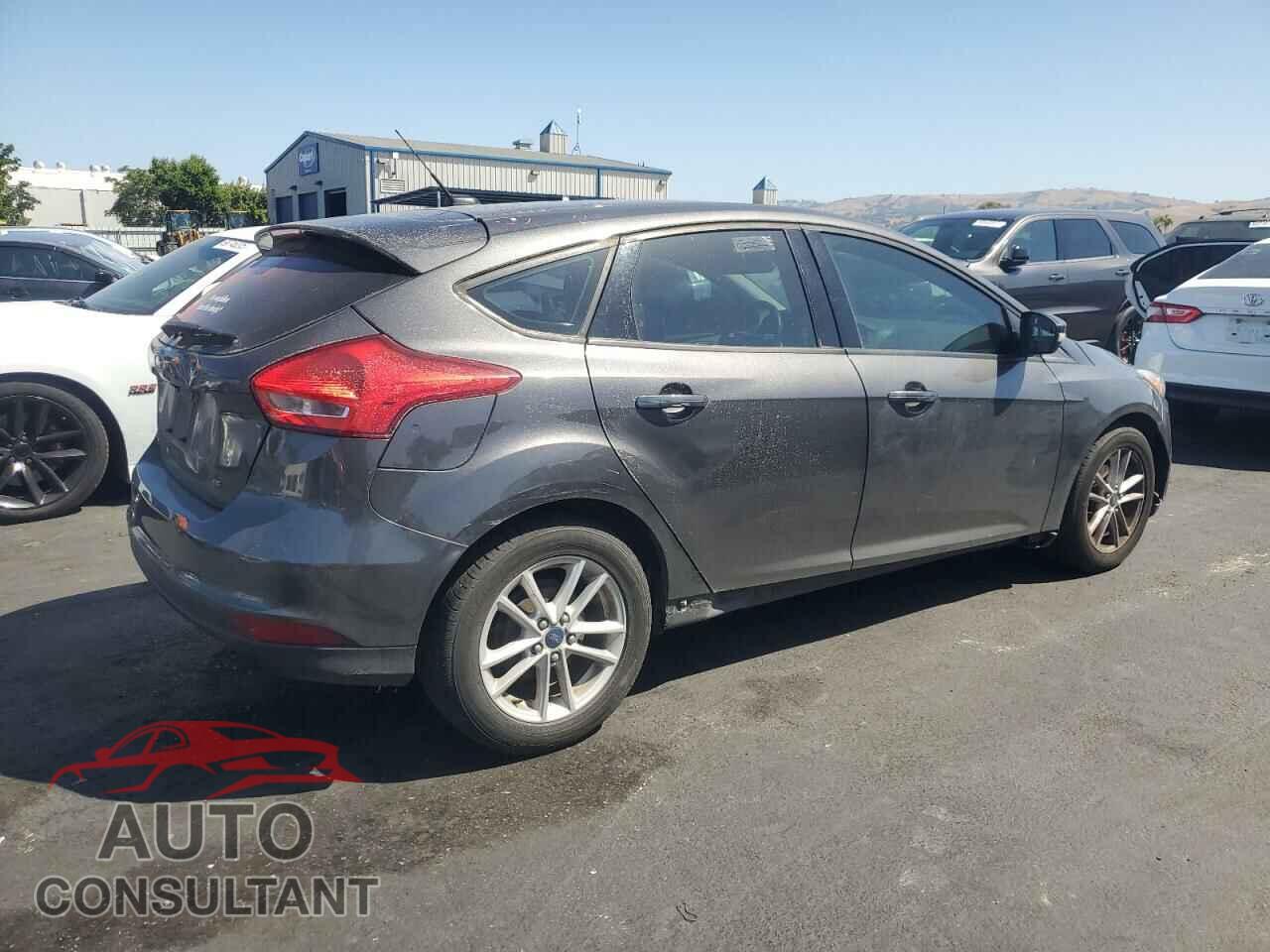 FORD FOCUS 2015 - 1FADP3K2XFL324857