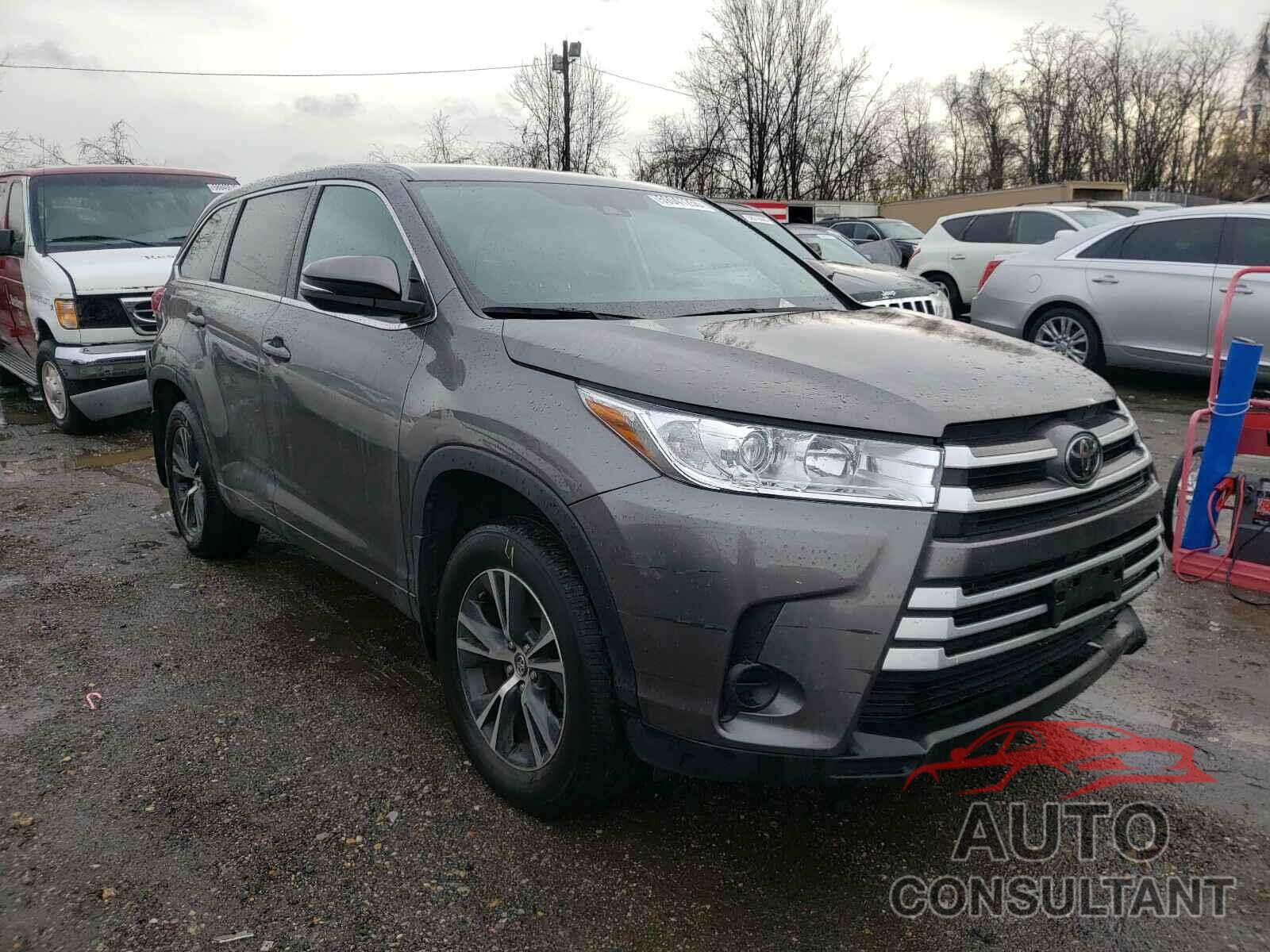 TOYOTA HIGHLANDER 2018 - 5TDBZRFH9JS868545