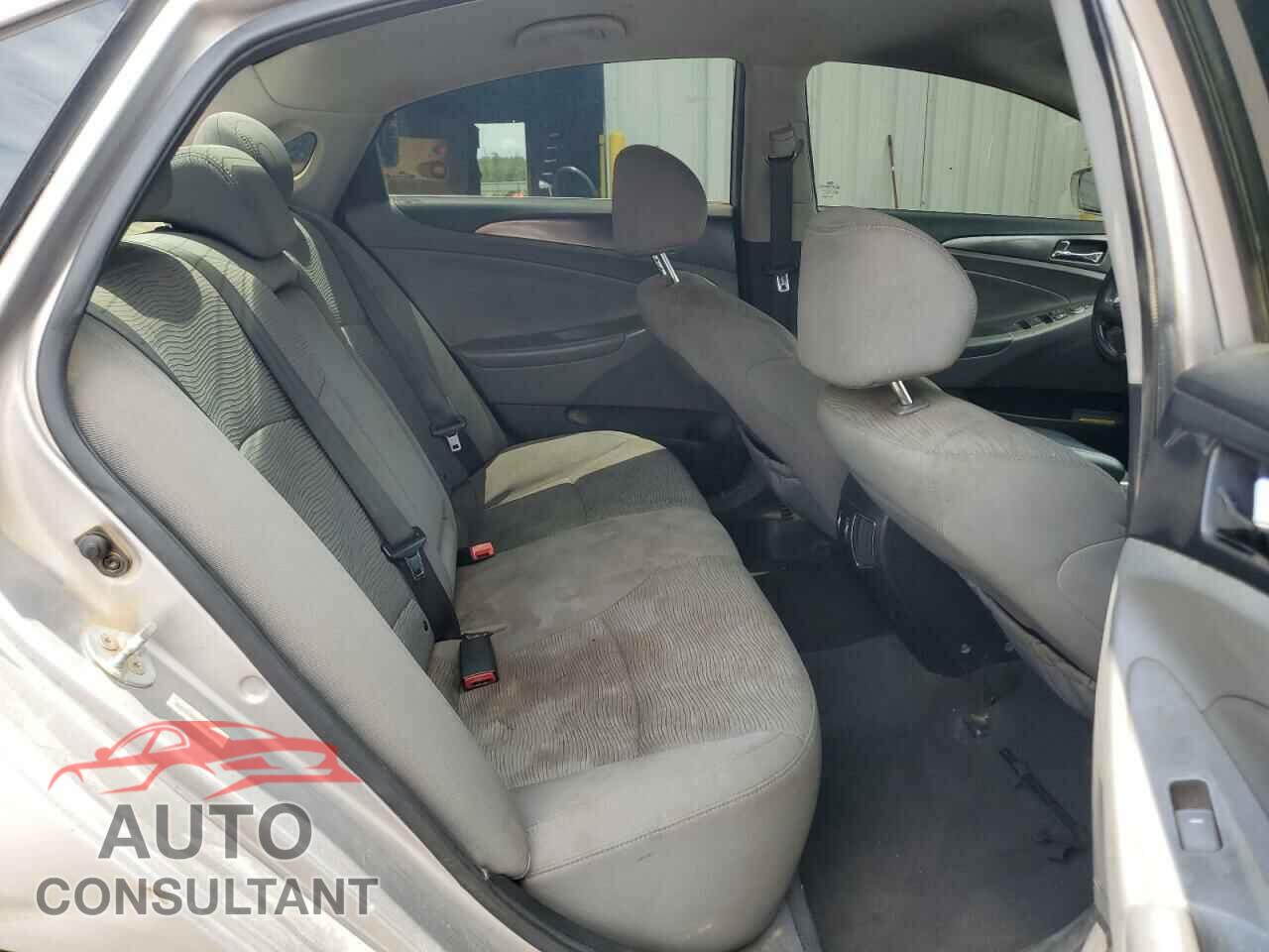 HYUNDAI SONATA 2012 - KMHEC4A44CA038041