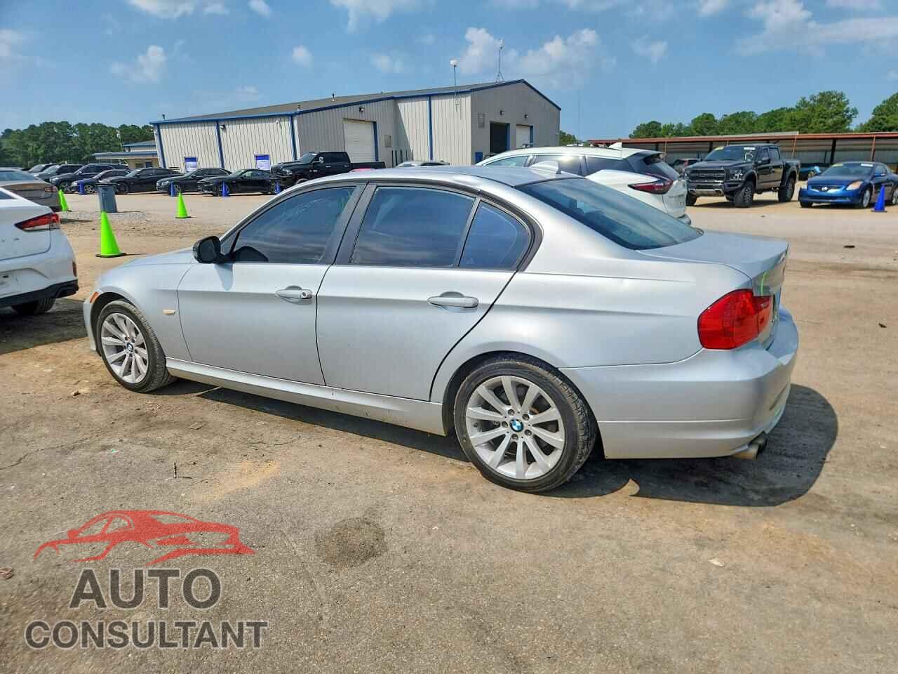 BMW 3 SERIES 2011 - WBAPH7C53BA802303