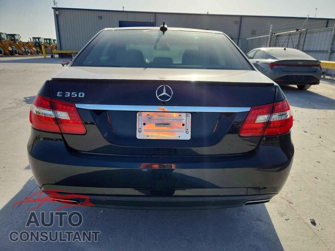 MERCEDES-BENZ E-CLASS 2012 - WDDHF5KB8CA555537