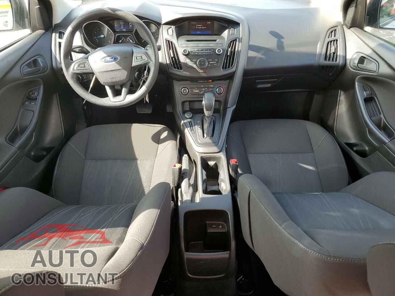 FORD FOCUS 2015 - 1FADP3E27FL322947