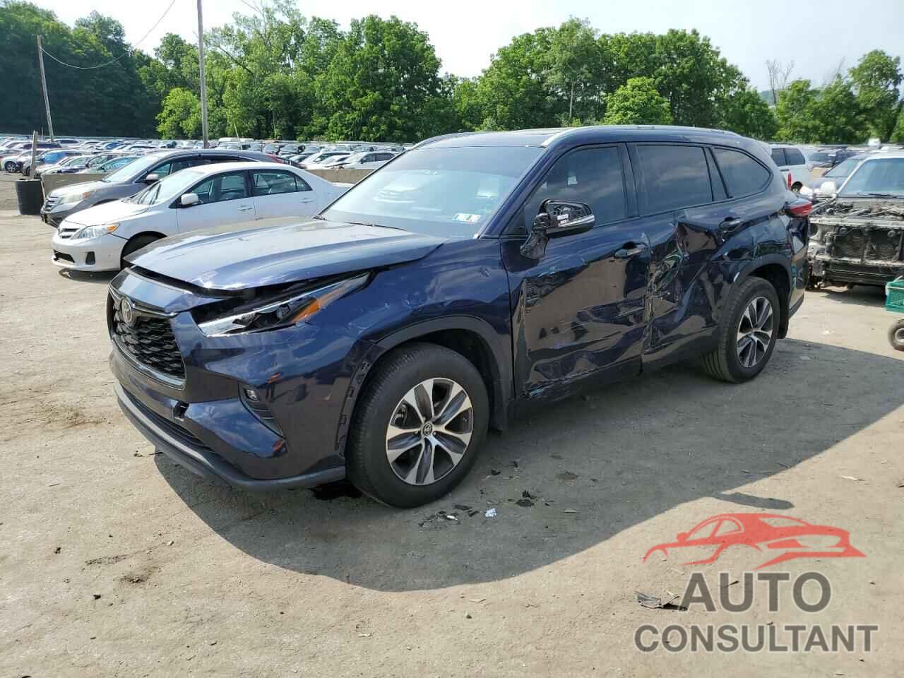 TOYOTA HIGHLANDER 2022 - 5TDHZRBH5NS579233