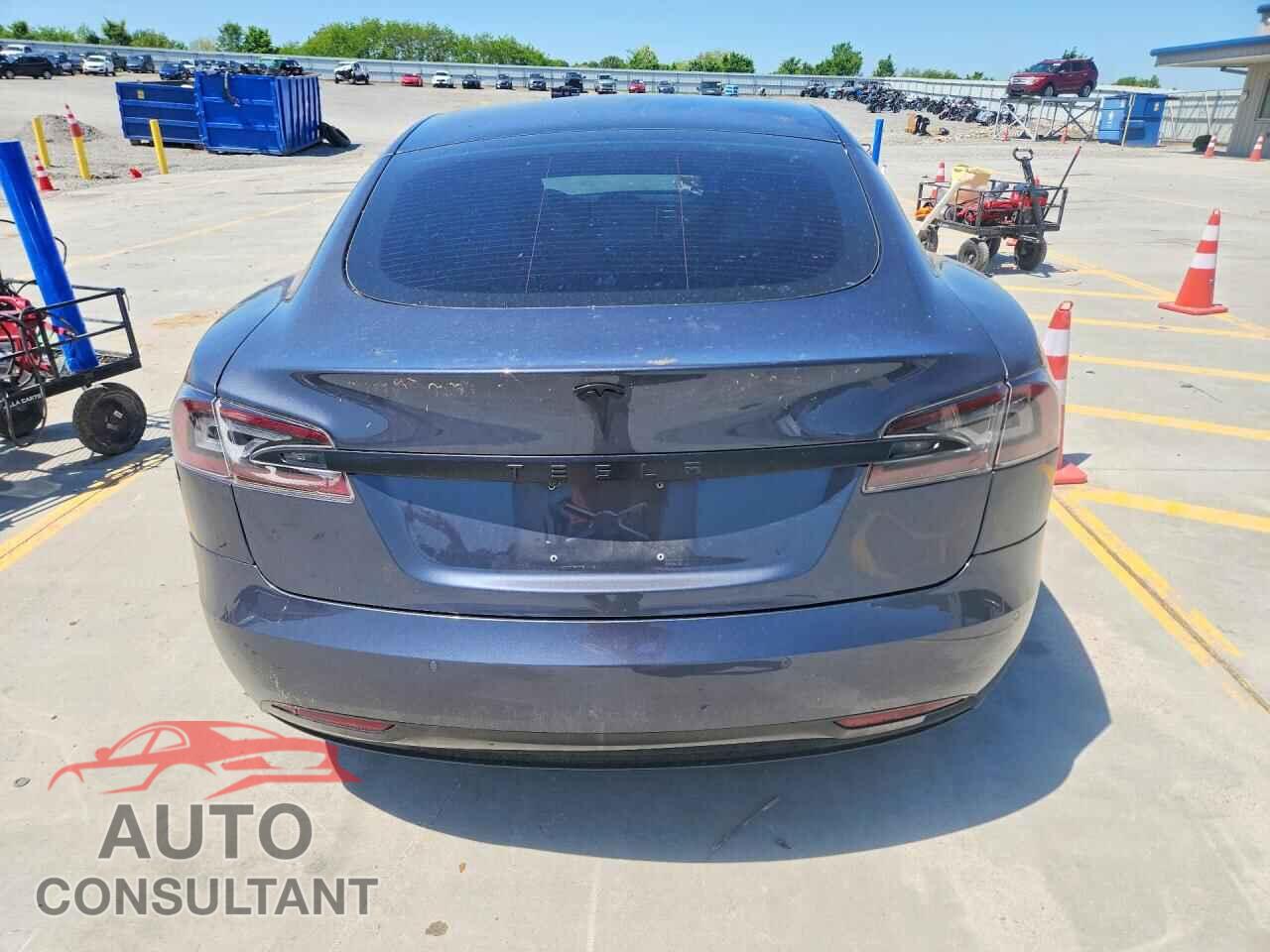TESLA MODEL S 2017 - 5YJSA1E17HF184590