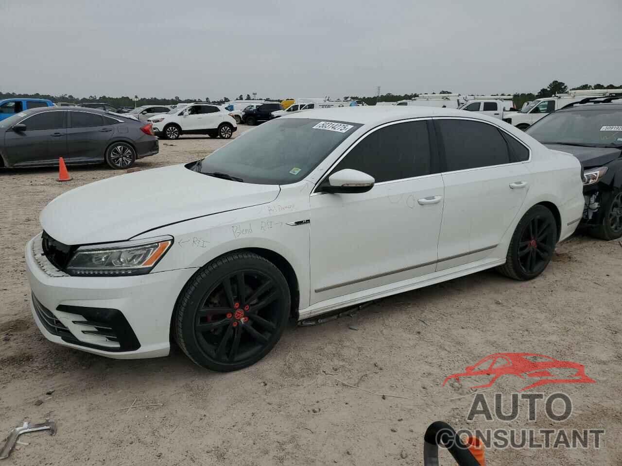 VOLKSWAGEN PASSAT 2017 - 1VWDT7A38HC074686
