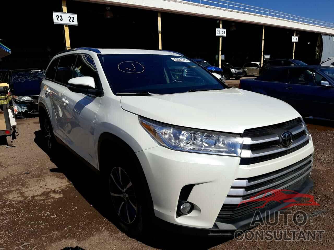 TOYOTA HIGHLANDER 2019 - 5TDJZRFH4KS946551
