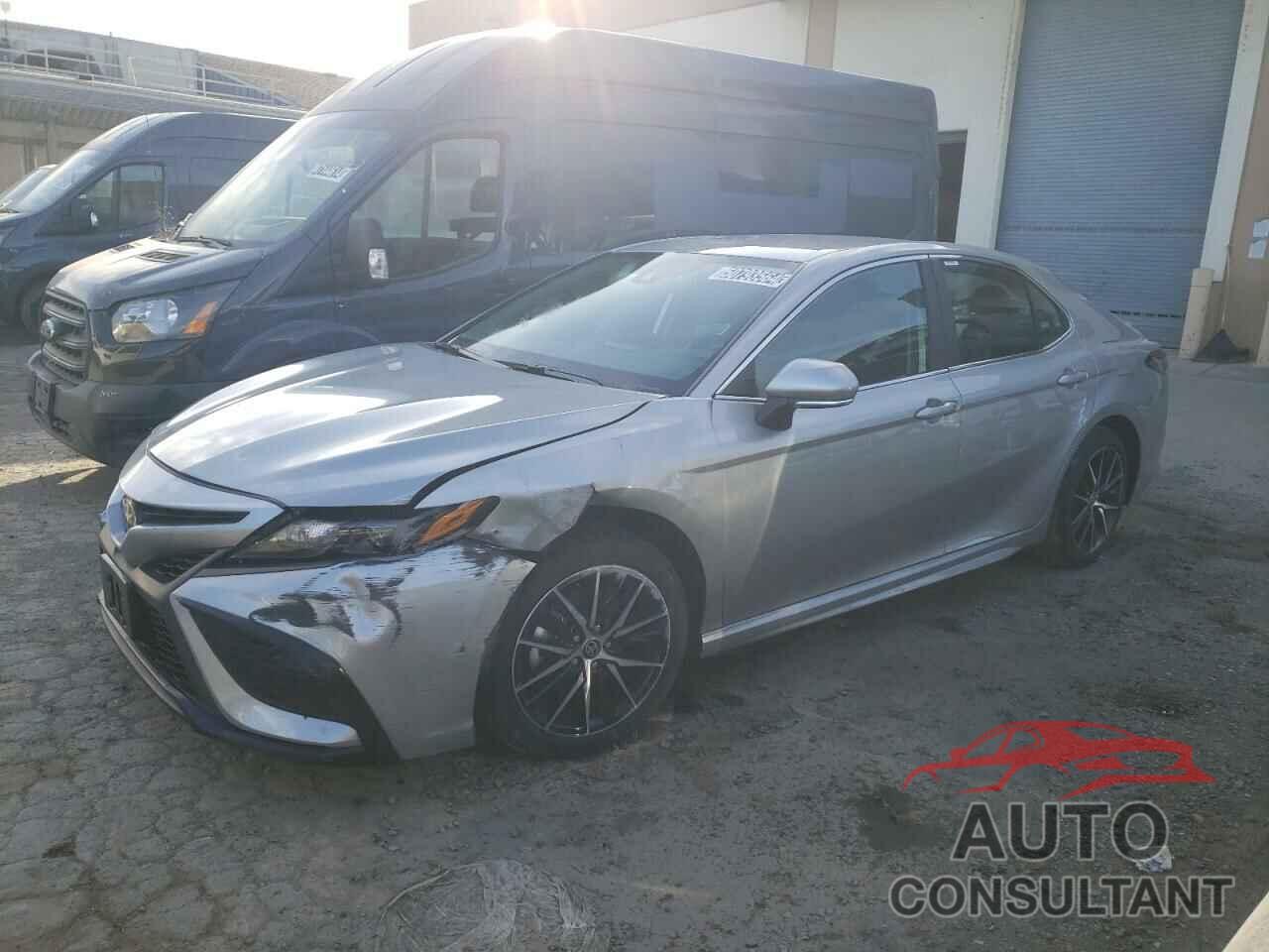 TOYOTA CAMRY 2024 - 4T1G11AK1RU240273