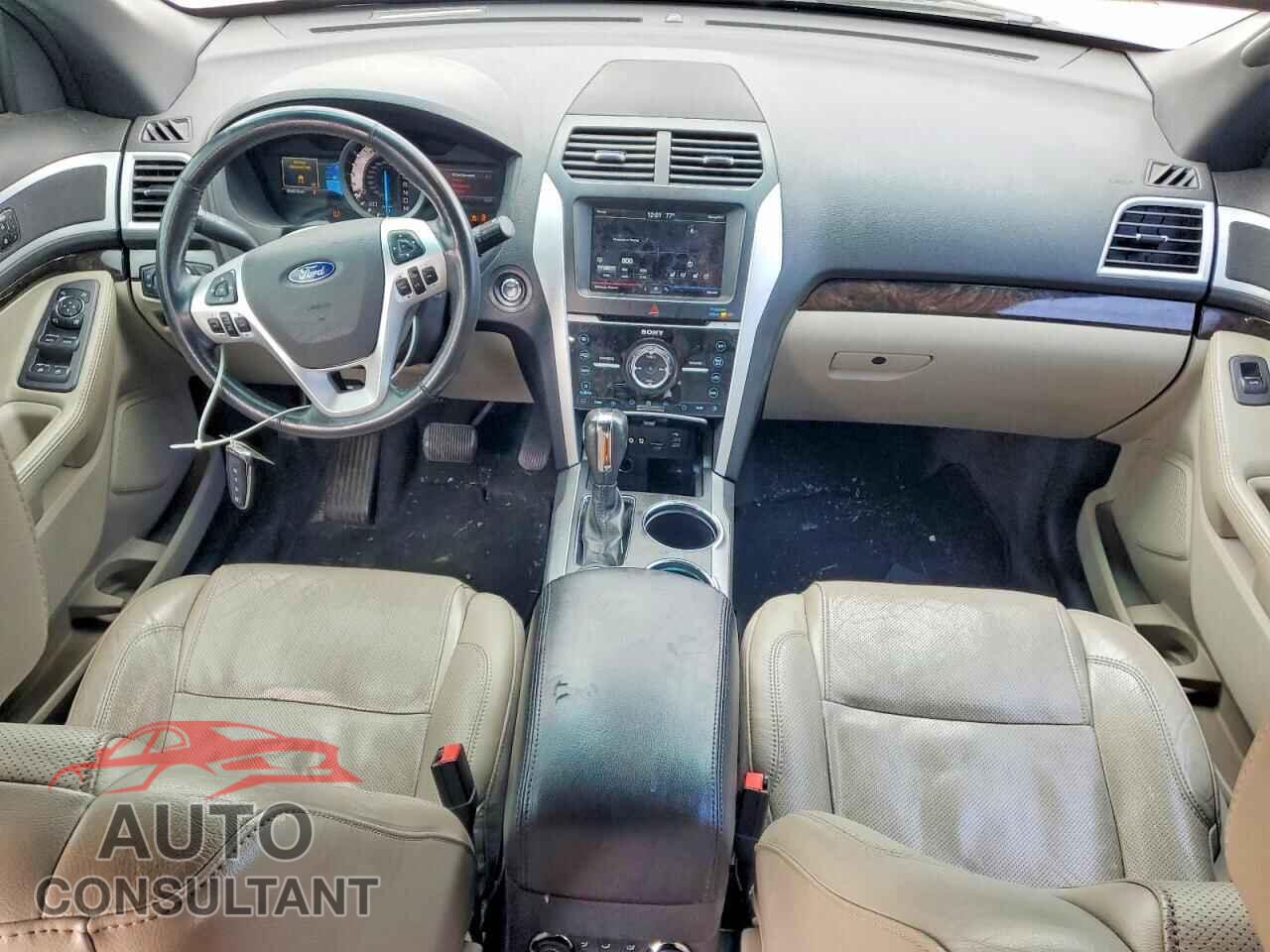 FORD EXPLORER 2011 - 1FMHK8F84BGA24929