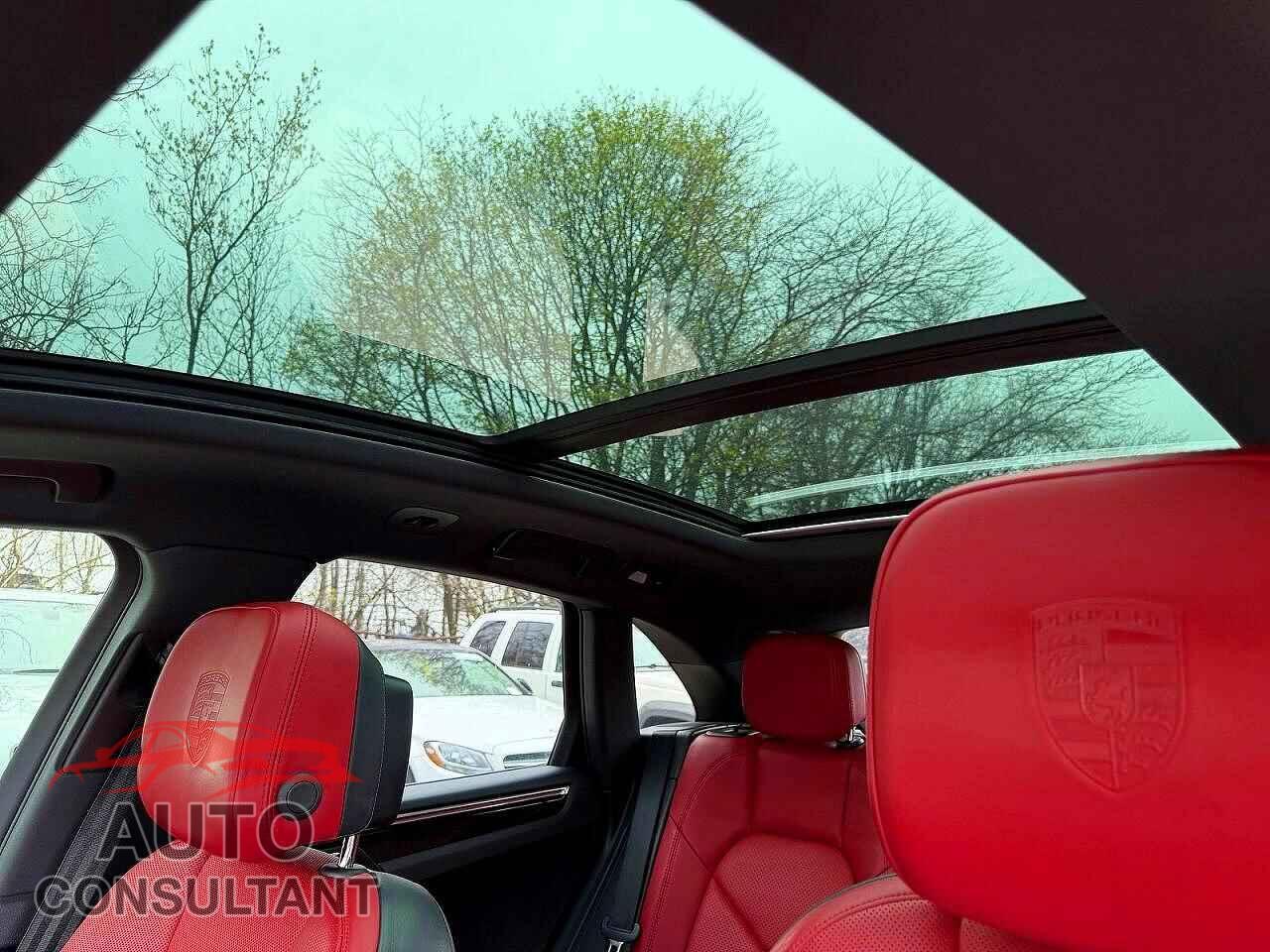 PORSCHE MACAN 2016 - WP1AB2A57GLB45029