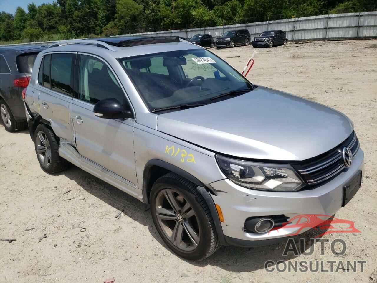 VOLKSWAGEN TIGUAN 2017 - WVGTV7AX8HK005901