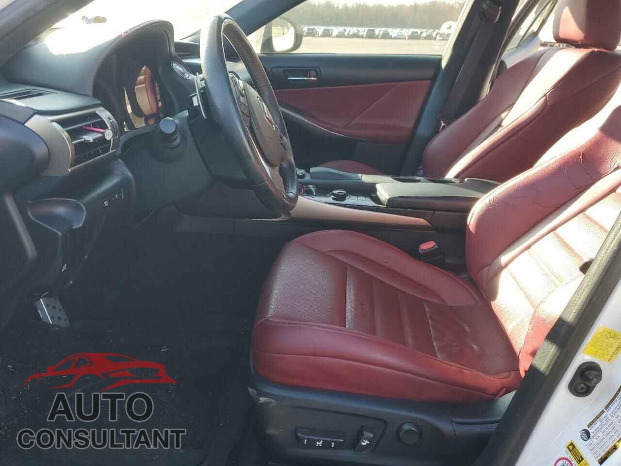 LEXUS IS 2014 - JTHBF1D21E5034305