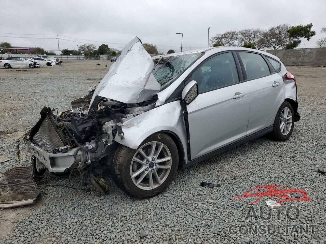FORD FOCUS 2018 - 1FADP3K2XJL315794