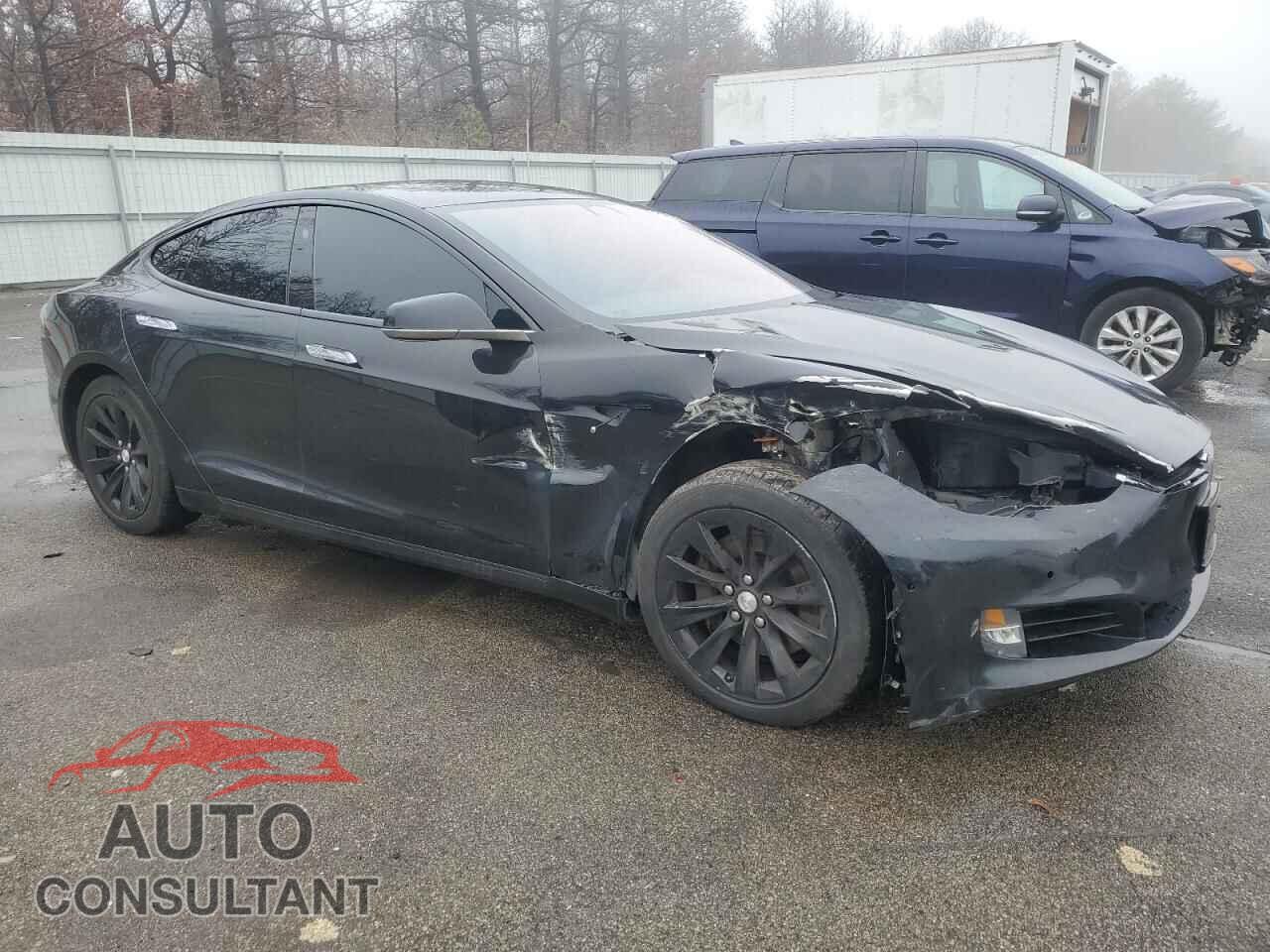 TESLA MODEL S 2018 - 5YJSA1E28JF261692