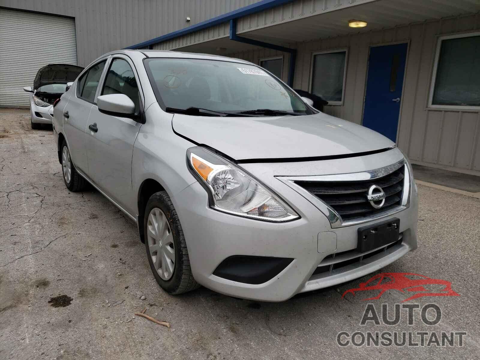 NISSAN VERSA 2018 - 3N1CN7AP5JL852709