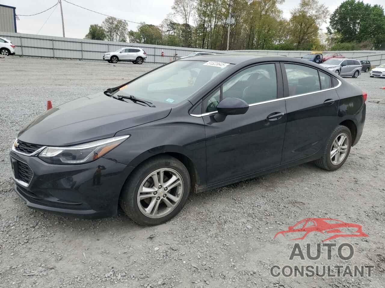 CHEVROLET CRUZE 2018 - 1G1BE5SM8J7141696