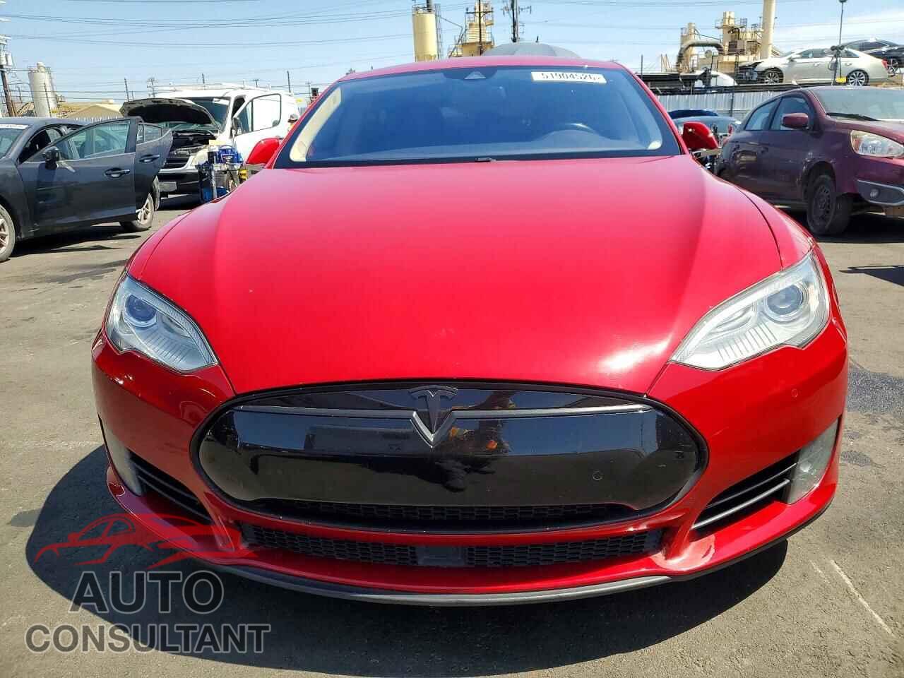 TESLA MODEL S 2015 - 5YJSA1S28FF099459