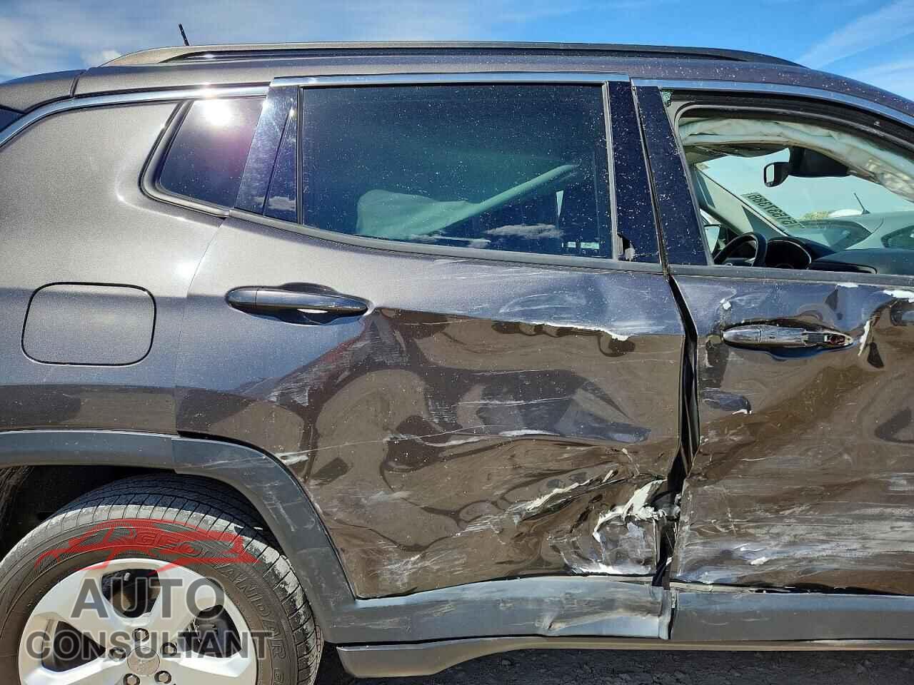 JEEP COMPASS 2018 - 3C4NJDBB5JT401489