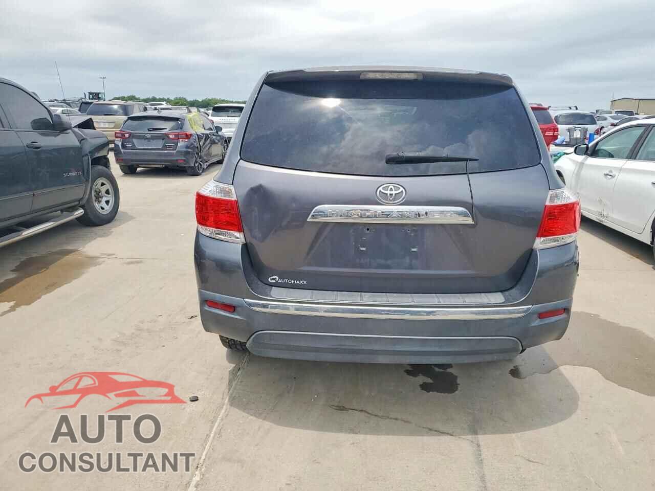 TOYOTA HIGHLANDER 2013 - 5TDZA3EH8DS038325