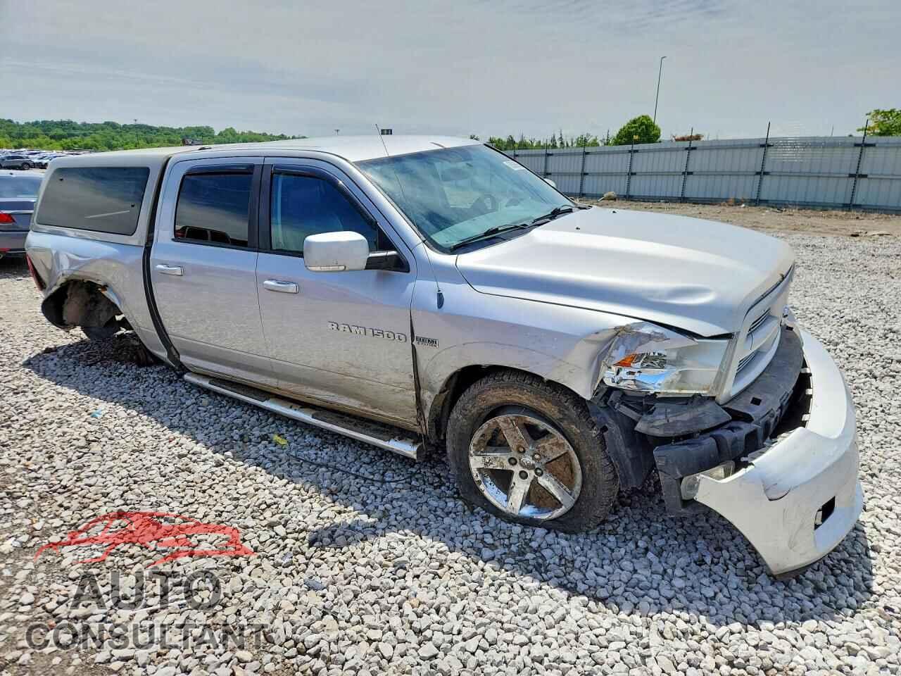 DODGE RAM 1500 2012 - 1C6RD7MT9CS187635