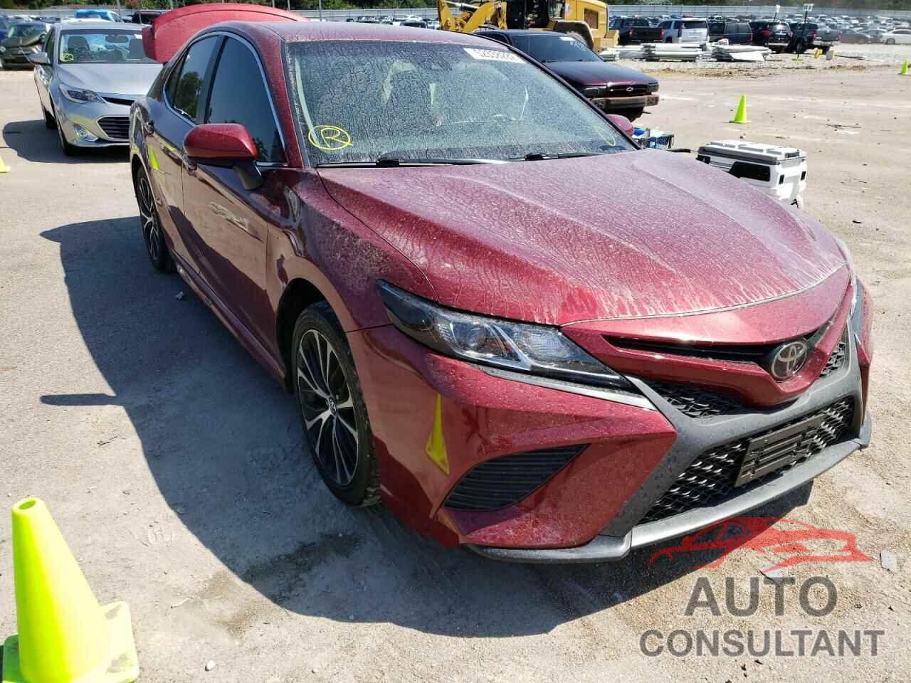 TOYOTA CAMRY 2018 - 4T1B11HK7JU551257