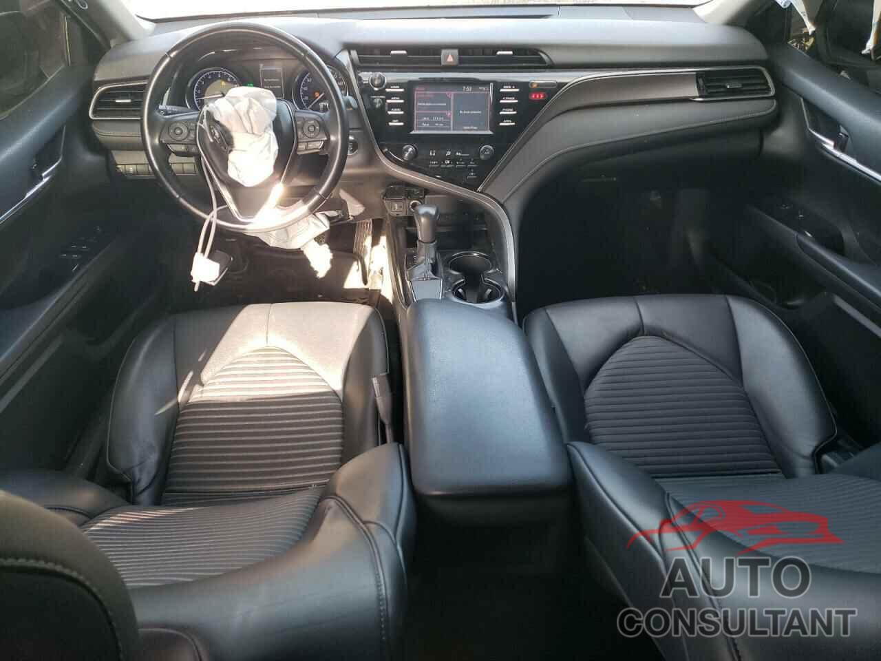 TOYOTA CAMRY 2019 - 4T1B11HK0KU199902