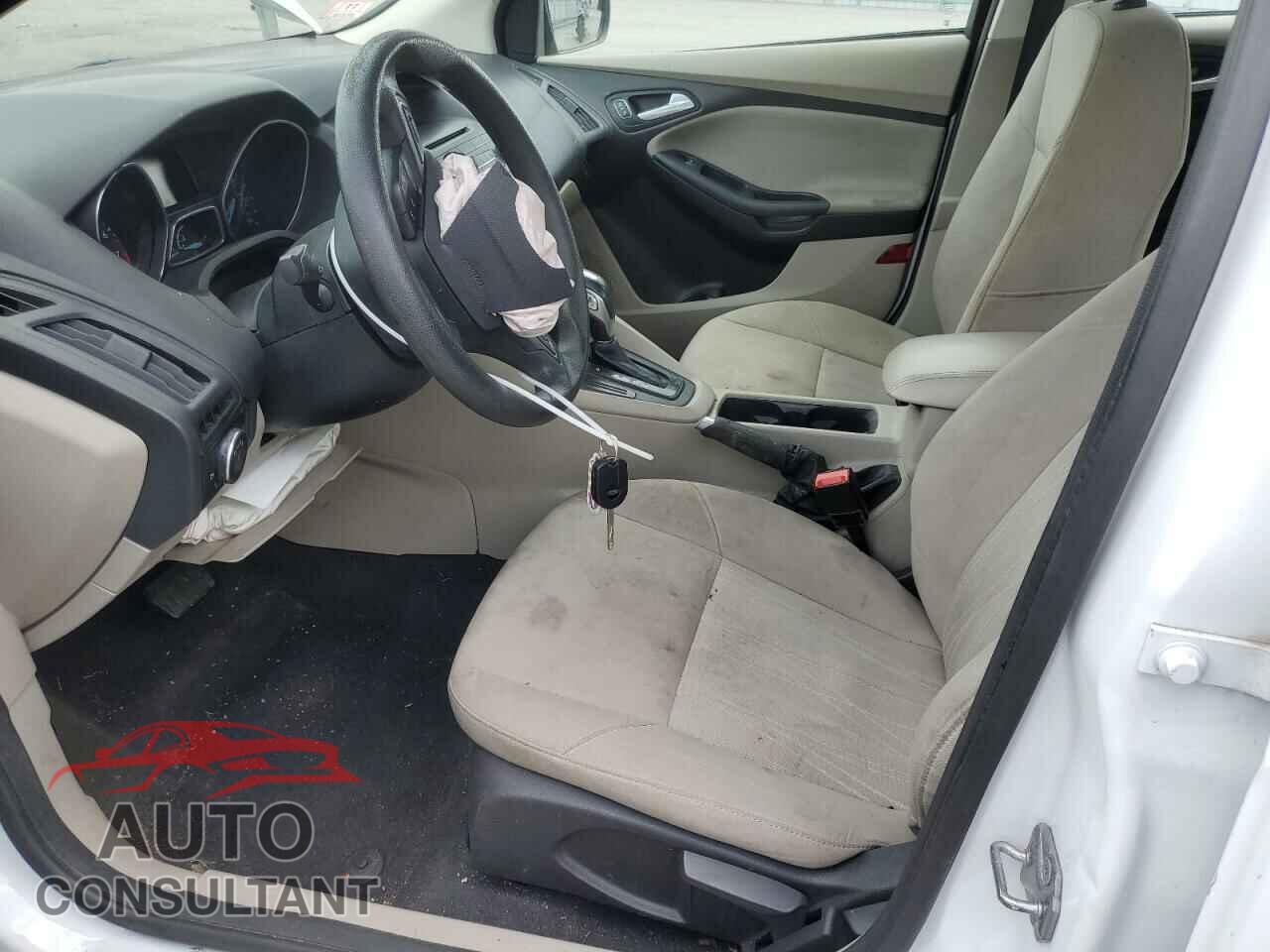 FORD FOCUS 2016 - 1FADP3F28GL306756