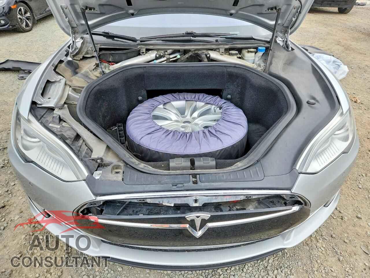 TESLA MODEL S 2013 - 5YJSA1CN7DFP27081